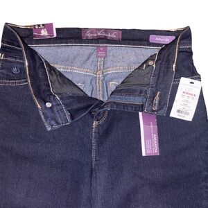 Gloria Vanderbilt Women's new rinse color Straight Leg Jeans